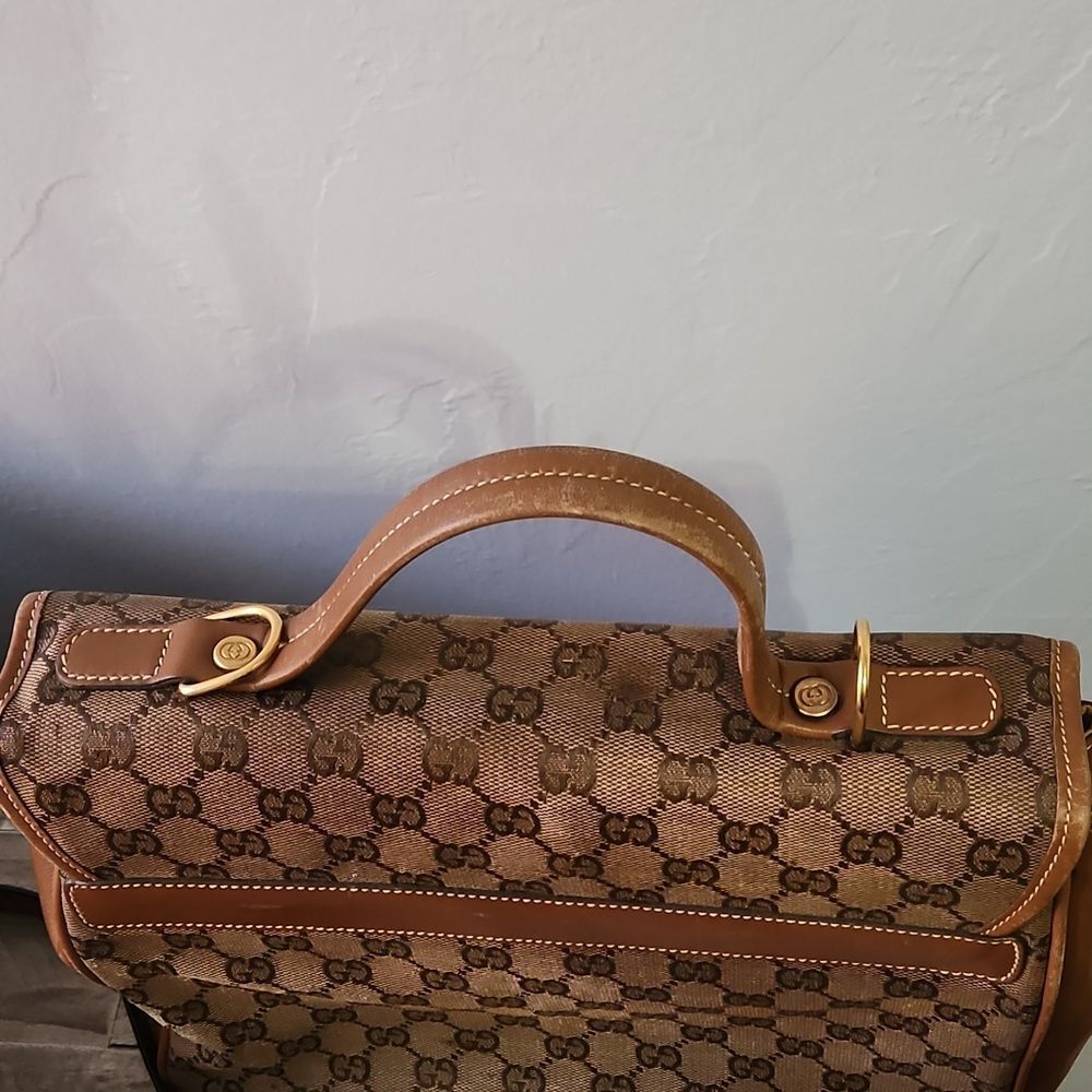 Gucci GG Canvas Tan and Brown Monogram Bag - Picture 4 of 14